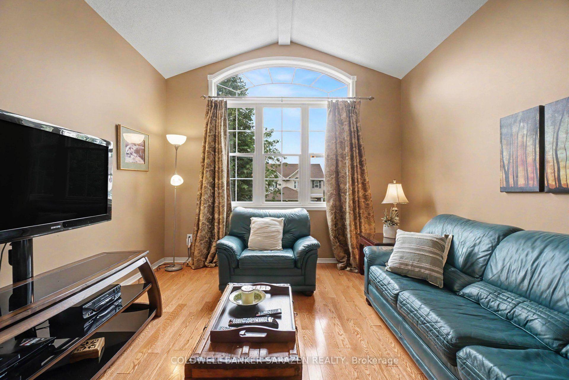 Photo 14 of 2020 Breezewood Street, Ottawa, Springridge/East Village — HOMEH