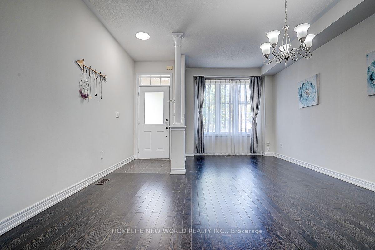 Photo 6 of 35 Wermoth Court, Markham, Wismer — HOMEH