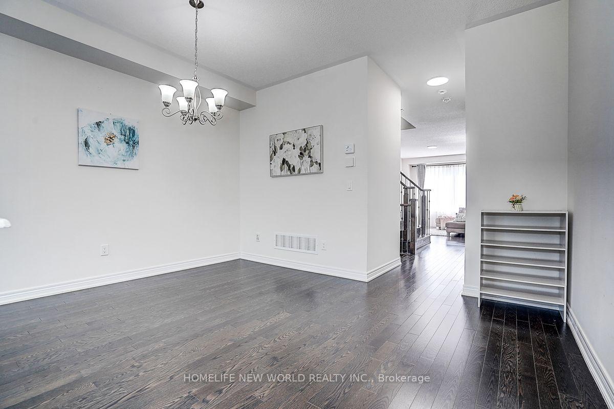 Photo 9 of 35 Wermoth Court, Markham, Wismer — HOMEH