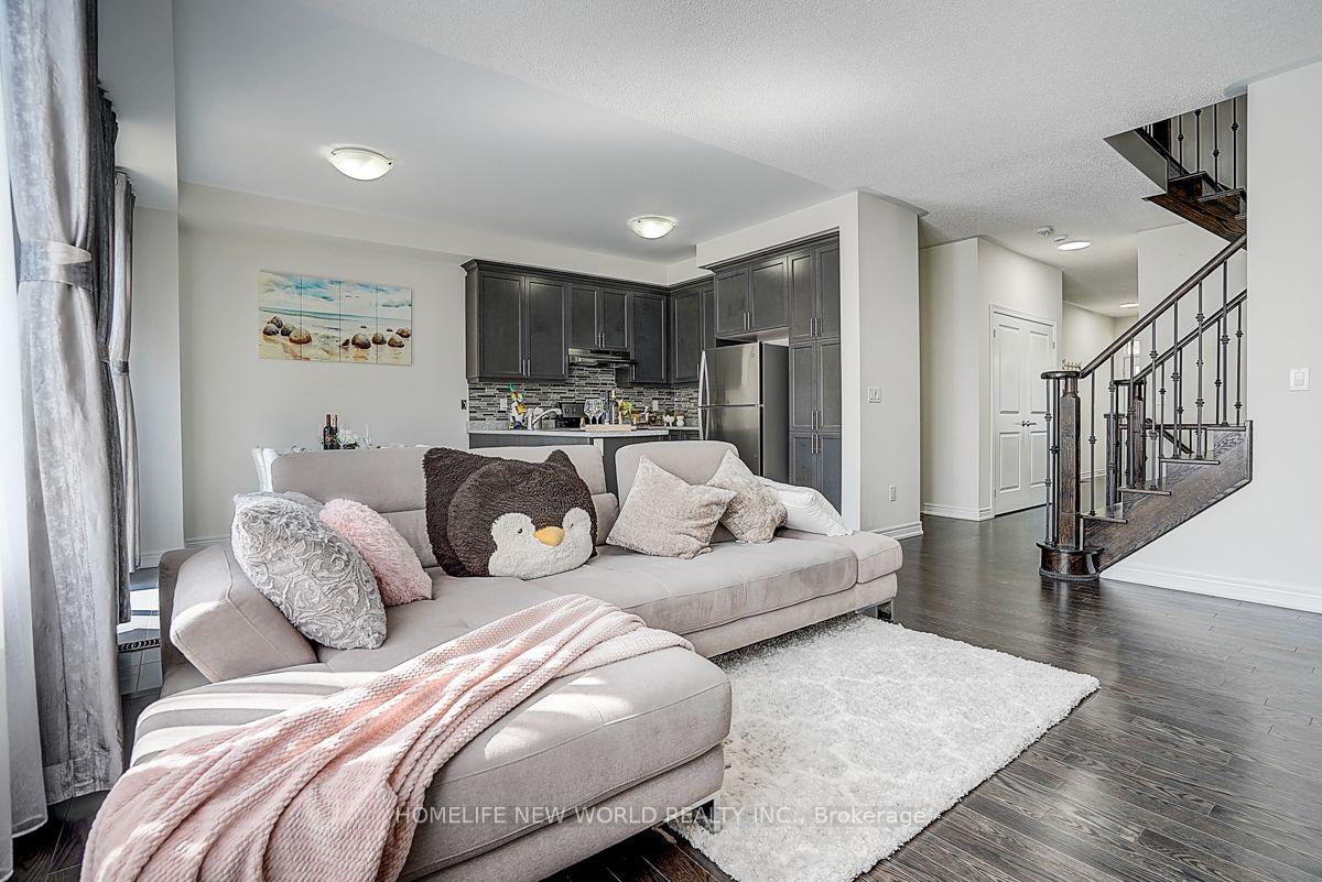 Photo 16 of 35 Wermoth Court, Markham, Wismer — HOMEH
