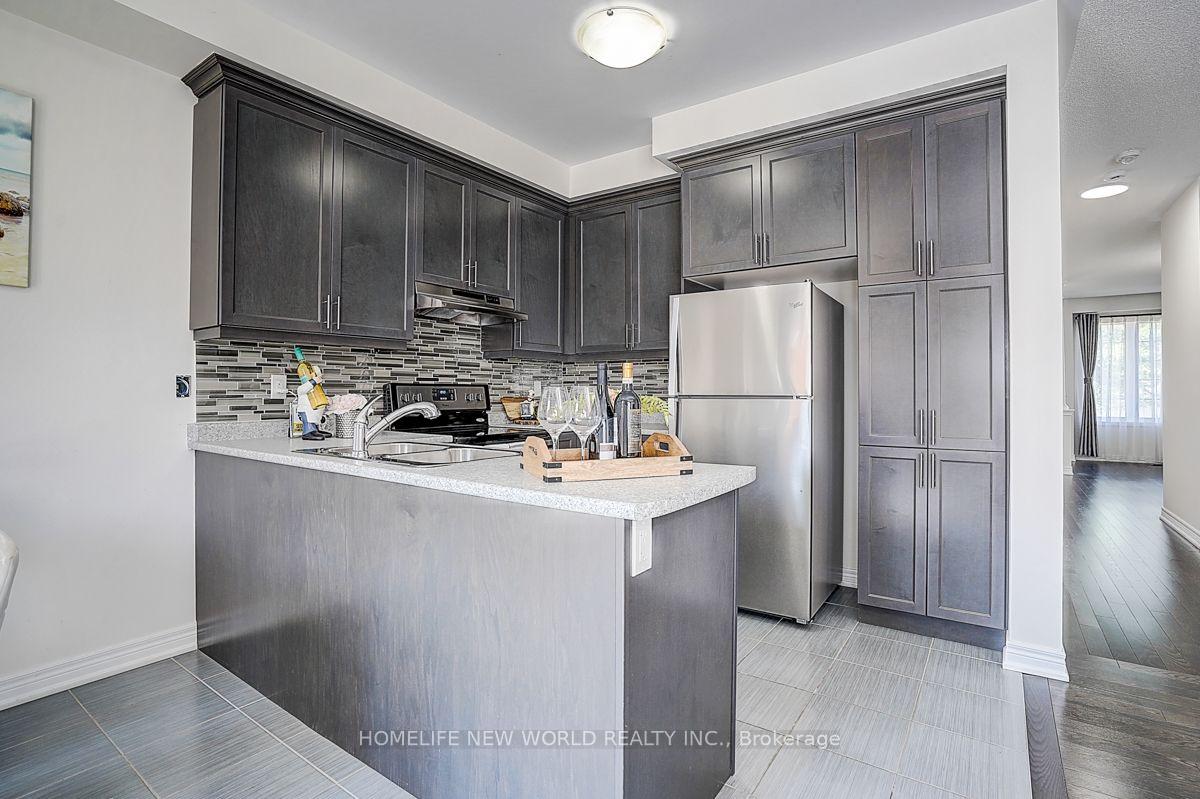 Photo 19 of 35 Wermoth Court, Markham, Wismer — HOMEH