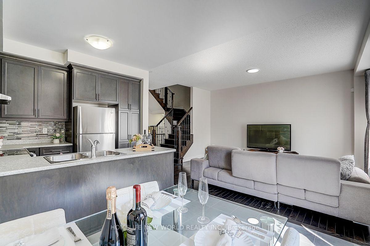 Photo 23 of 35 Wermoth Court, Markham, Wismer — HOMEH