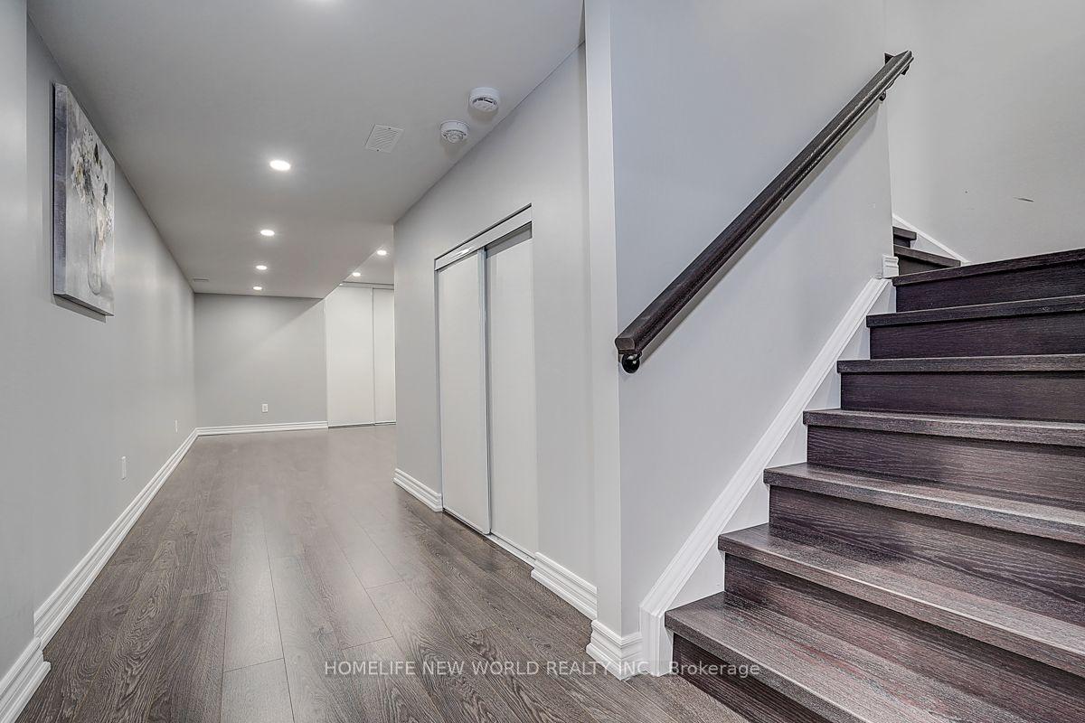 Photo 43 of 35 Wermoth Court, Markham, Wismer — HOMEH