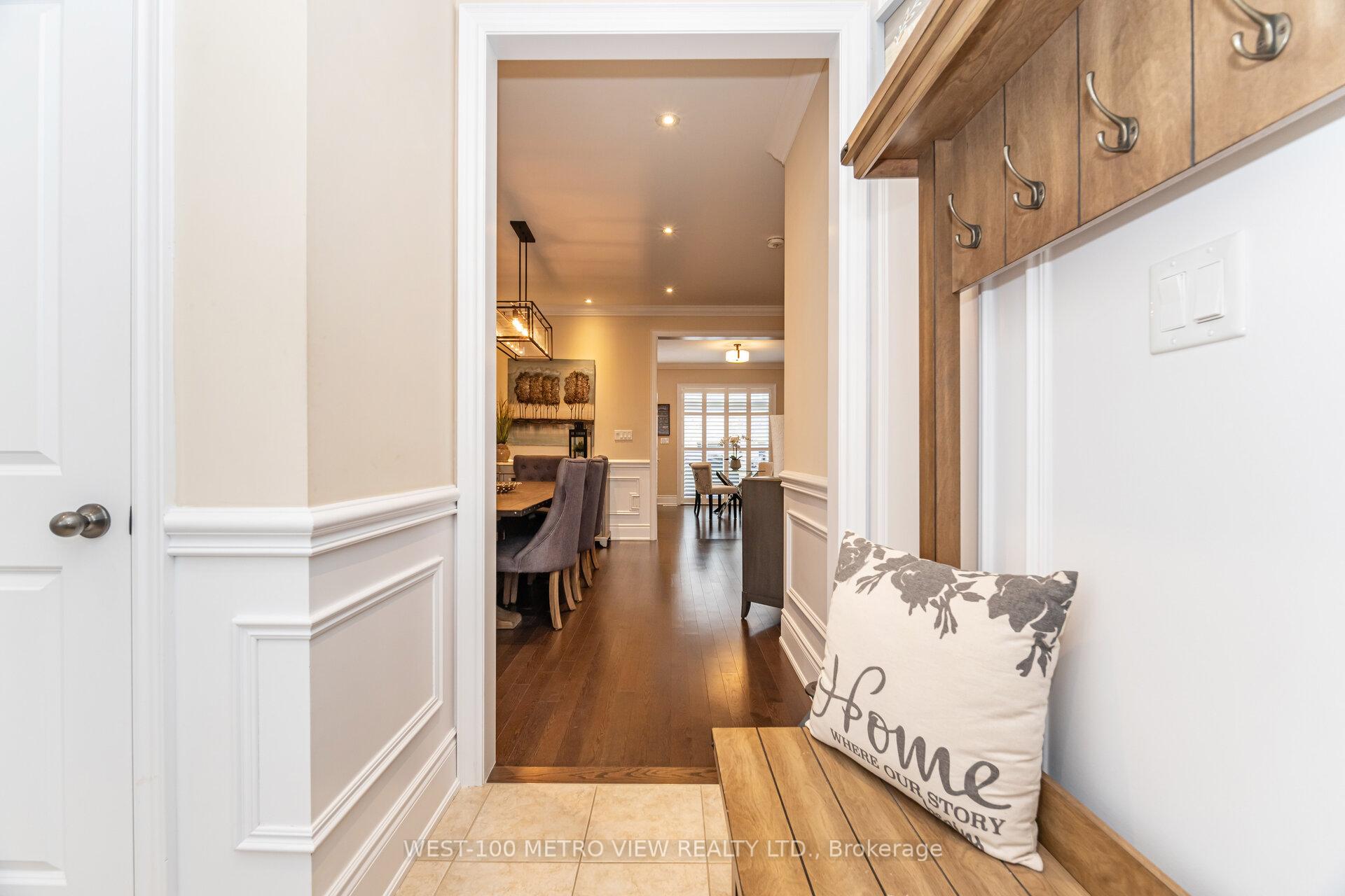 Photo 5 of 4 Ivor Crescent, Brampton, Northwest Brampton — HOMEH