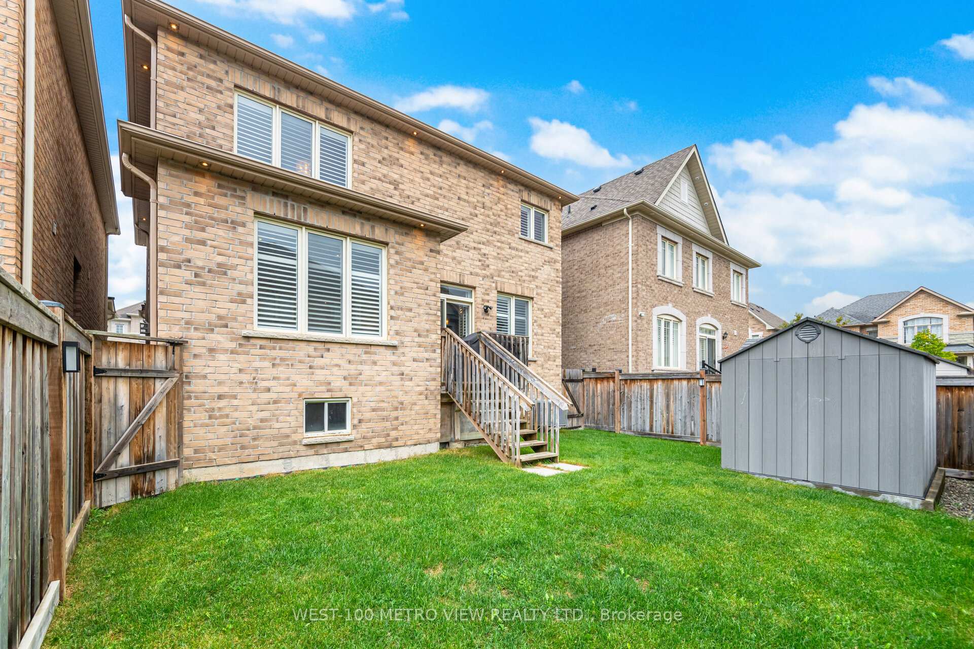 Photo 32 of 4 Ivor Crescent, Brampton, Northwest Brampton — HOMEH