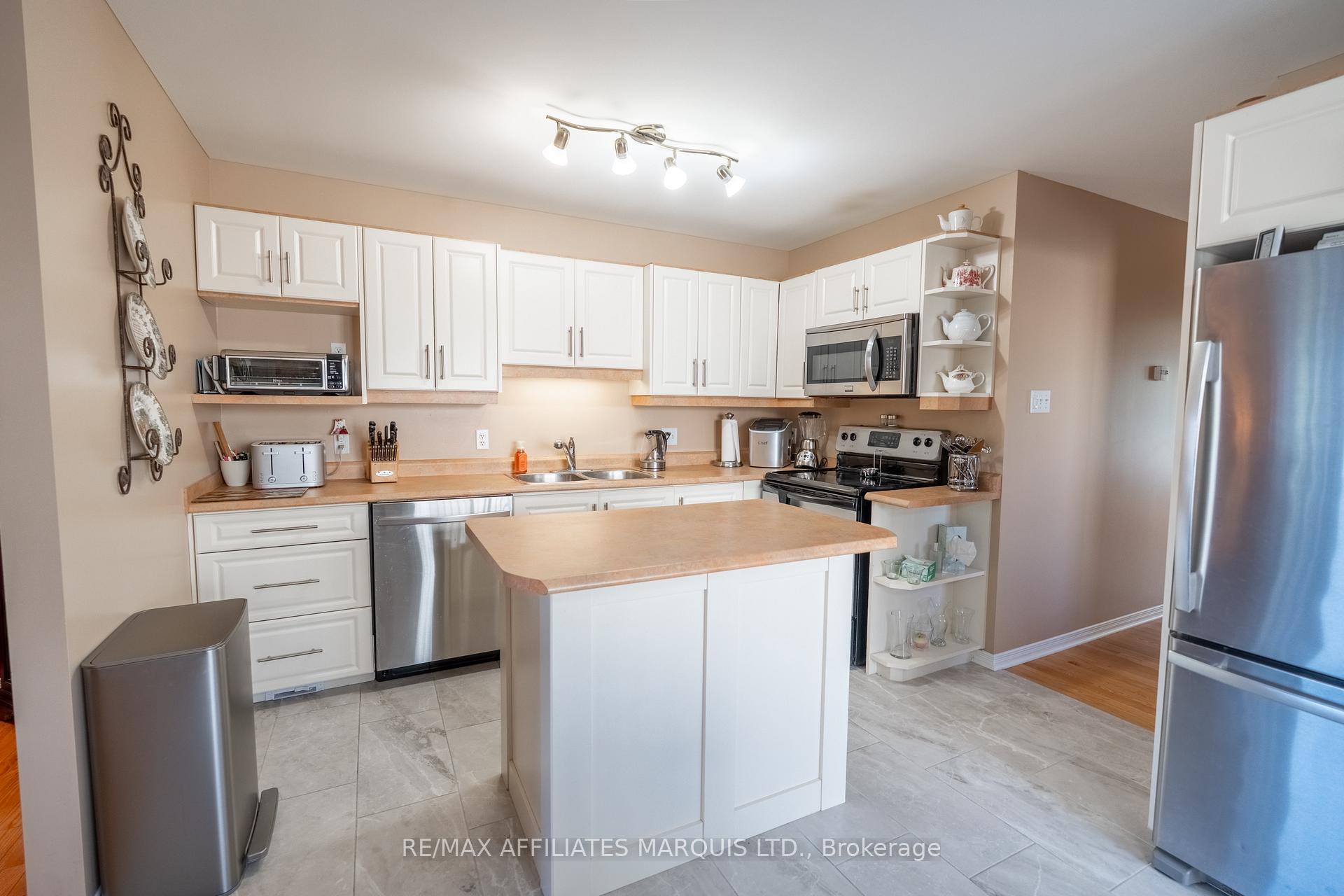 Photo 5 of 1851 Cumberland Street, Cornwall, Cornwall — HOMEH