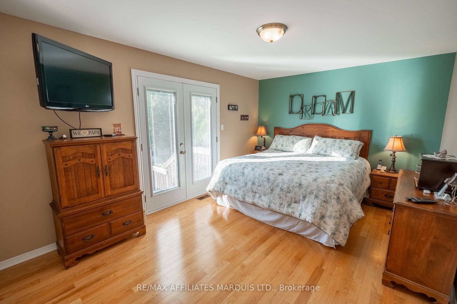 Photo 10 of 1851 Cumberland Street, Cornwall, Cornwall — HOMEH