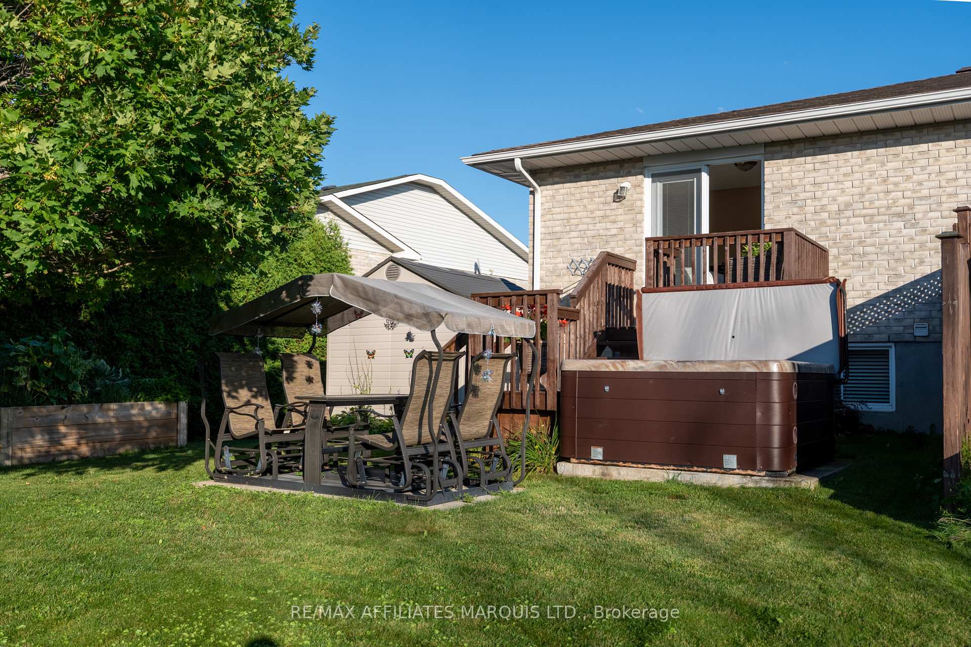 Photo 11 of 1851 Cumberland Street, Cornwall, Cornwall — HOMEH