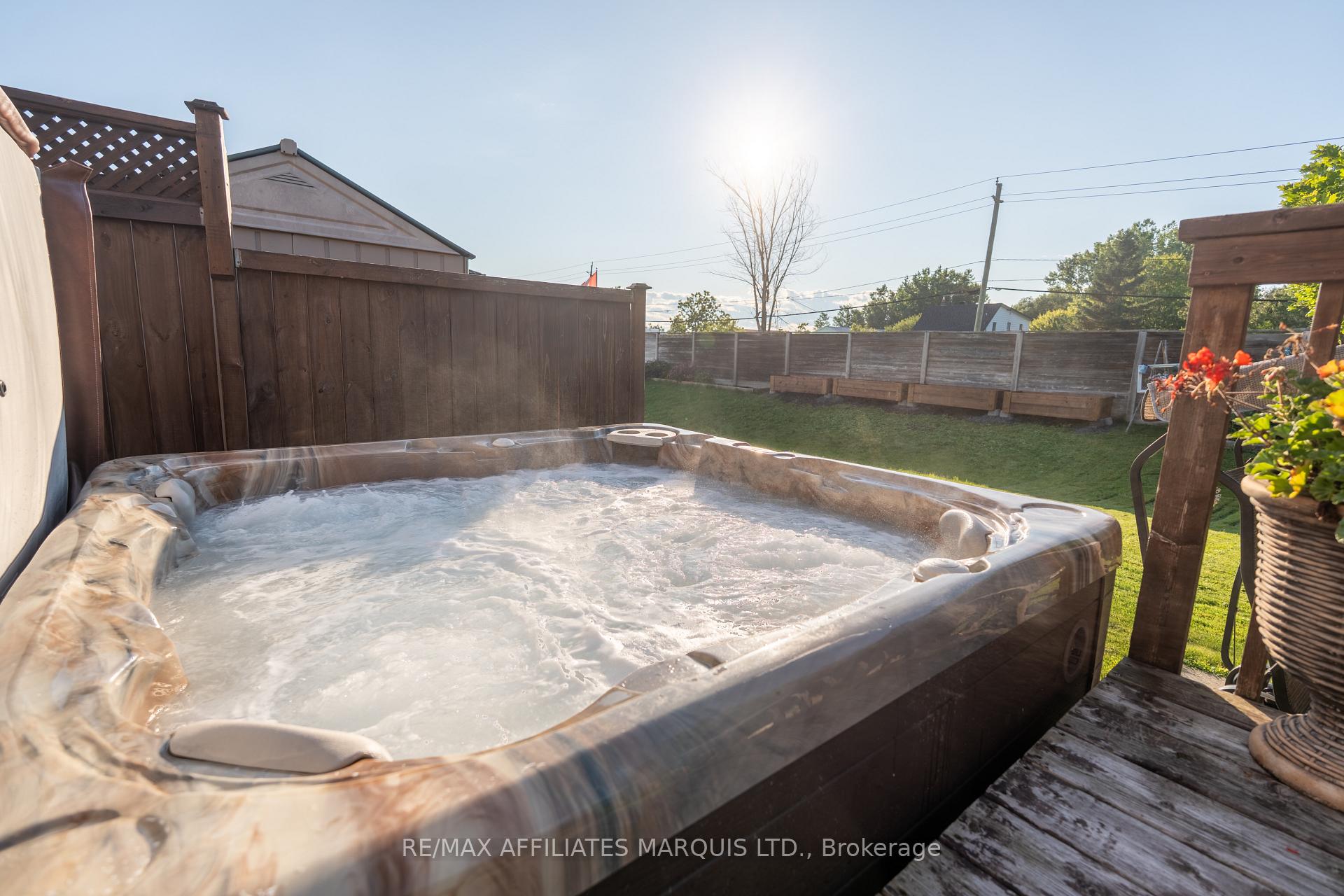 Photo 12 of 1851 Cumberland Street, Cornwall, Cornwall — HOMEH