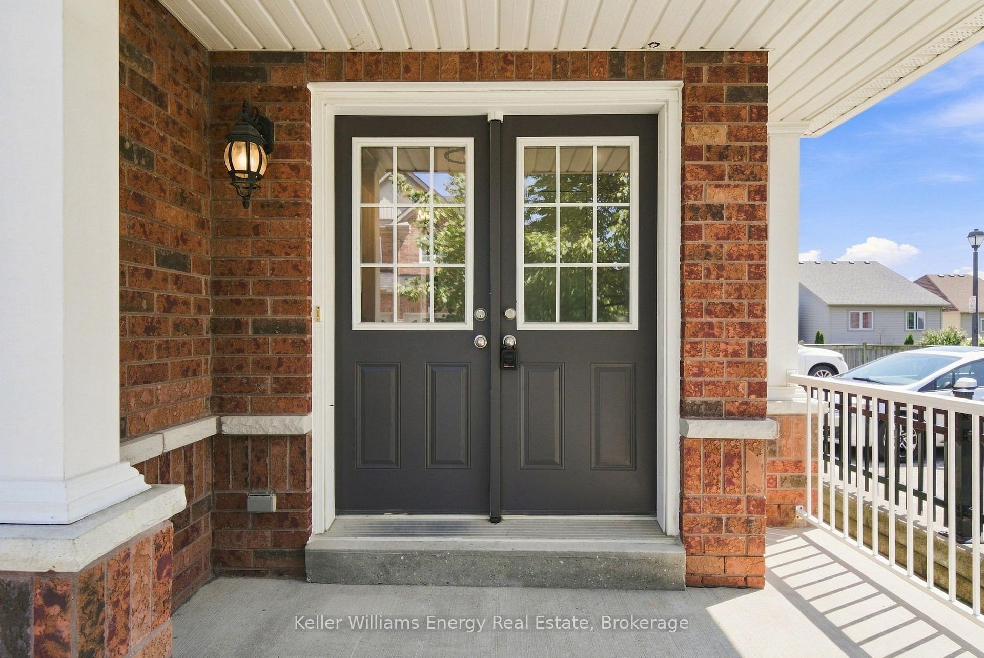 Photo 3 of Unit 25, 1280 Harmony Road N, Oshawa, Pinecrest — HOMEH