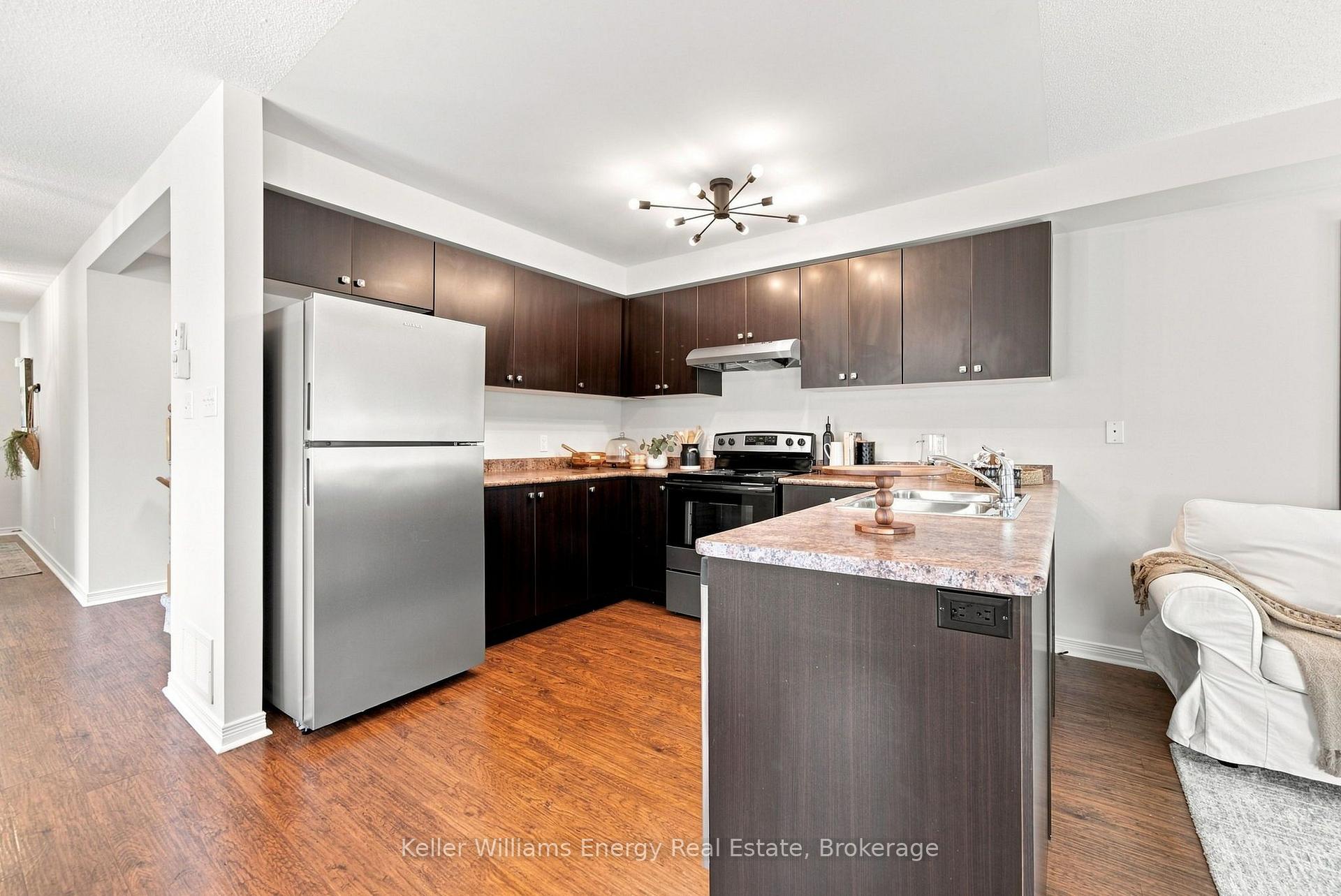 Photo 9 of Unit 25, 1280 Harmony Road N, Oshawa, Pinecrest — HOMEH