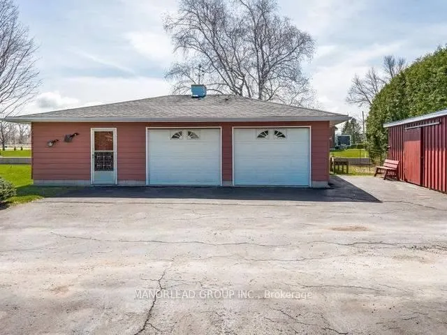 Photo 2 of 31 Villa Drive, Georgina, Pefferlaw — HOMEH