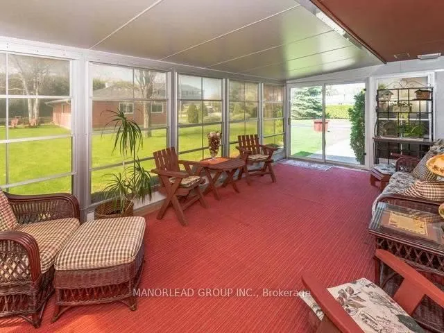 Photo 5 of 31 Villa Drive, Georgina, Pefferlaw — HOMEH