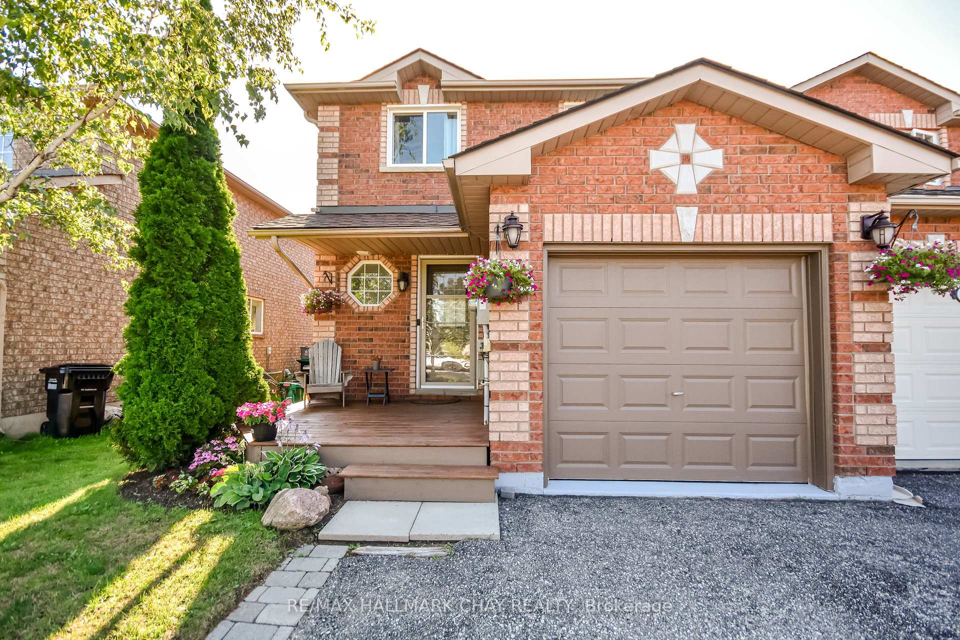 Photo 1 of 17 Srigley Street, Barrie, Holly — HOMEH