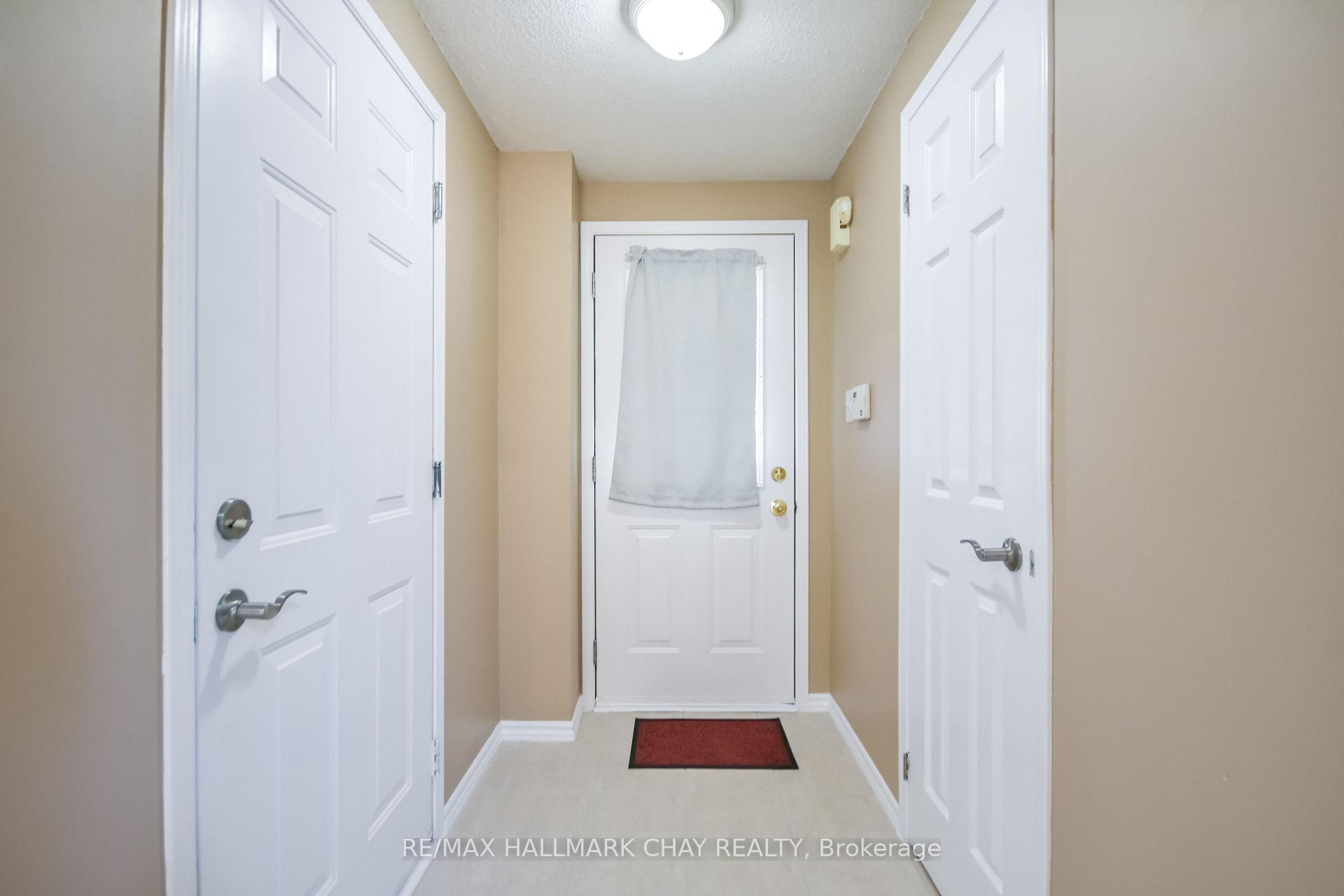 Photo 3 of 17 Srigley Street, Barrie, Holly — HOMEH