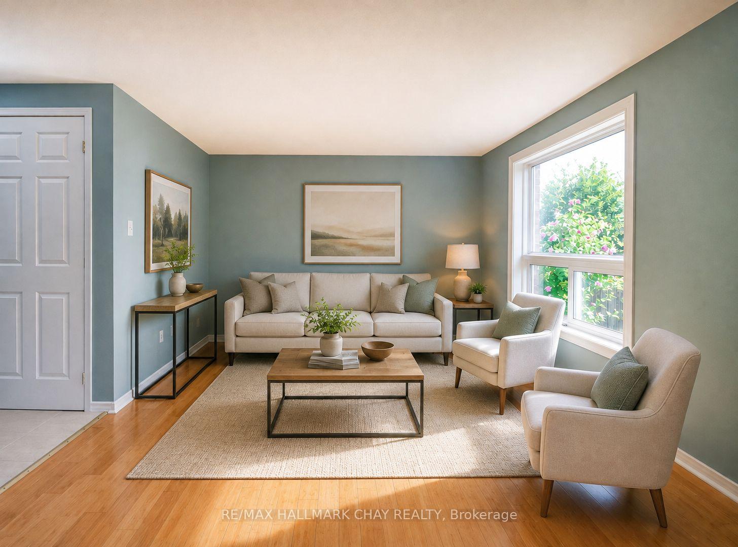 Photo 8 of 17 Srigley Street, Barrie, Holly — HOMEH