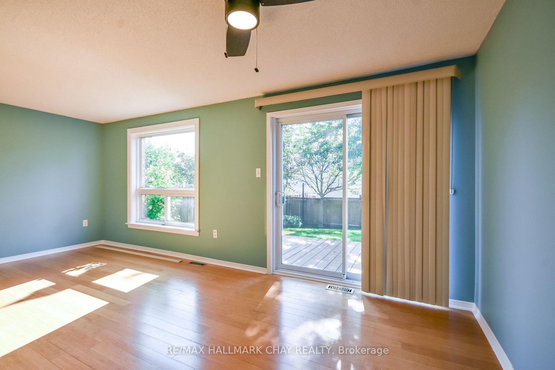 Photo 9 of 17 Srigley Street, Barrie, Holly — HOMEH