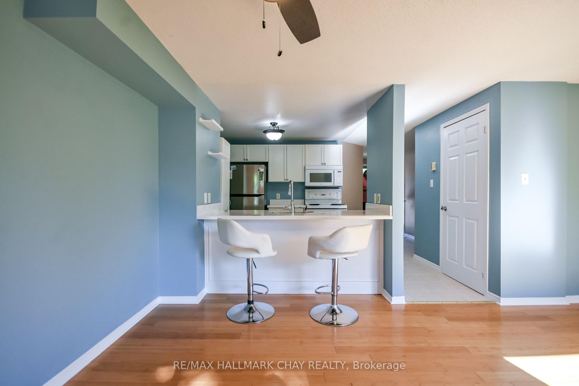 Photo 10 of 17 Srigley Street, Barrie, Holly — HOMEH