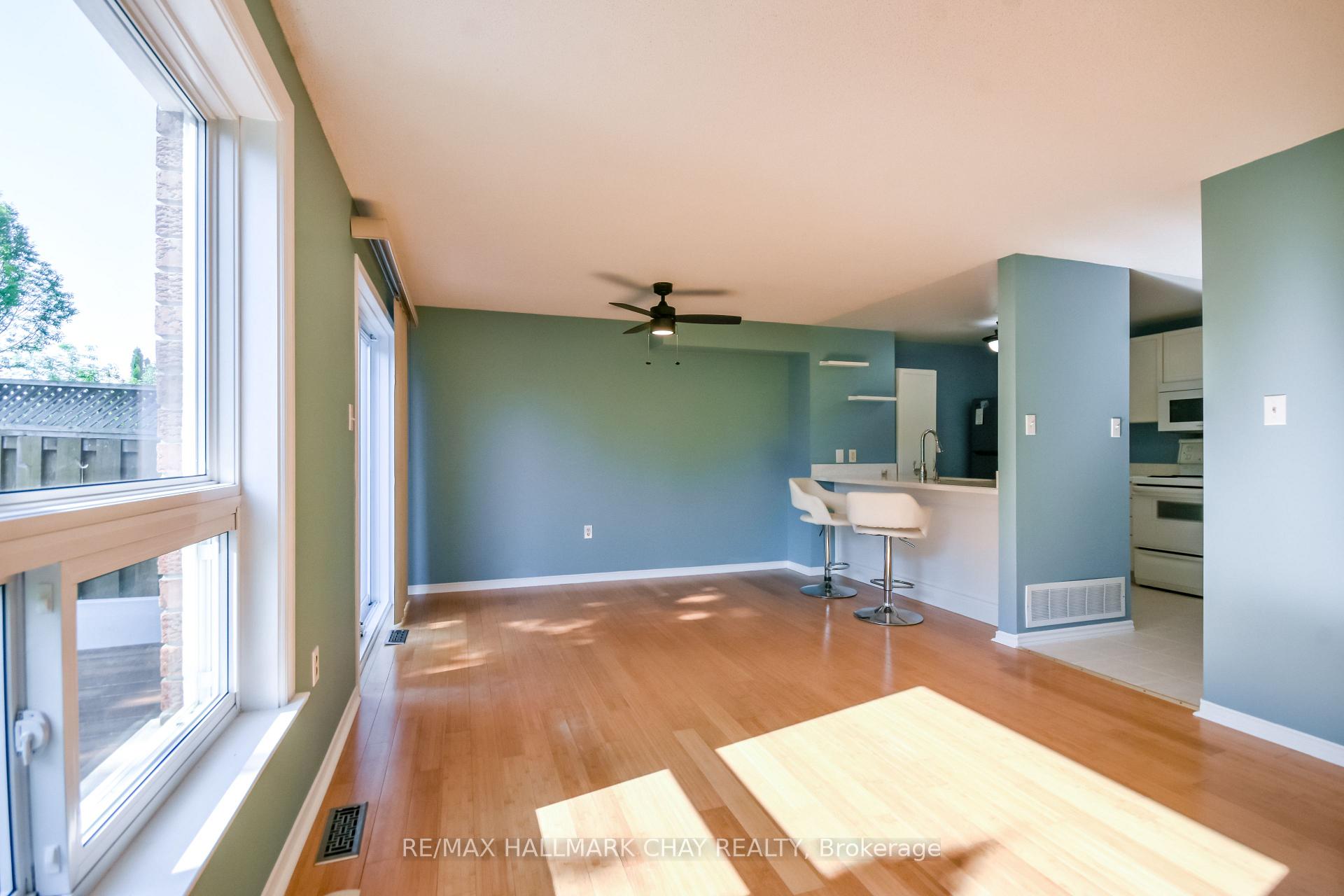 Photo 11 of 17 Srigley Street, Barrie, Holly — HOMEH