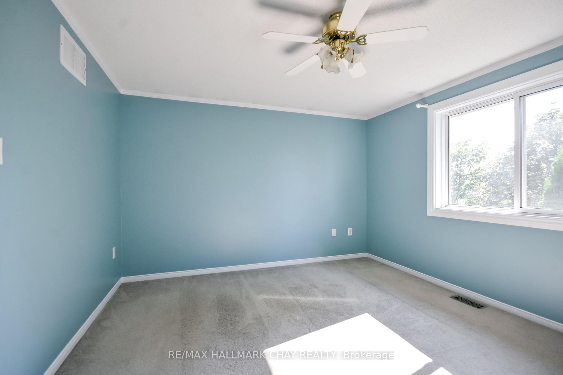 Photo 17 of 17 Srigley Street, Barrie, Holly — HOMEH