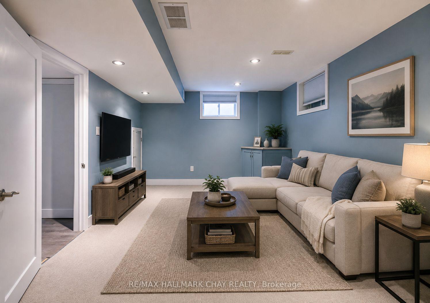 Photo 34 of 17 Srigley Street, Barrie, Holly — HOMEH