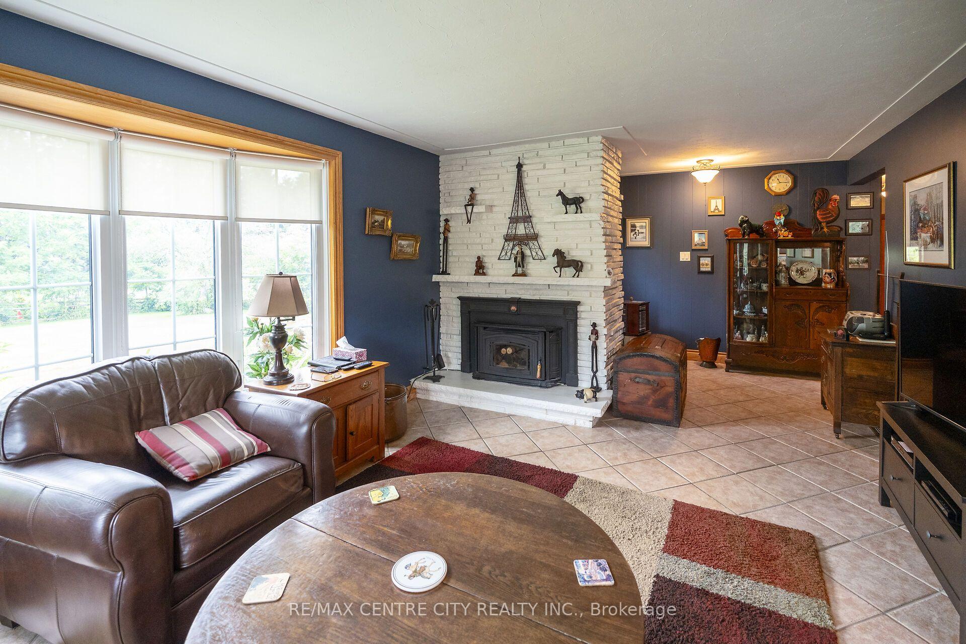 Photo 7 of 23891 Sutherland Road, Strathroy-Caradoc, Rural Strathroy-Caradoc — HOMEH