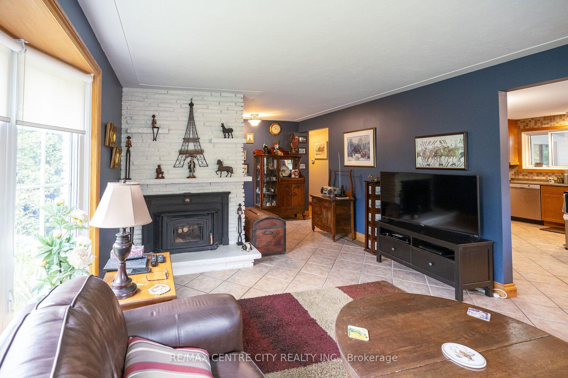 Photo 8 of 23891 Sutherland Road, Strathroy-Caradoc, Rural Strathroy-Caradoc — HOMEH