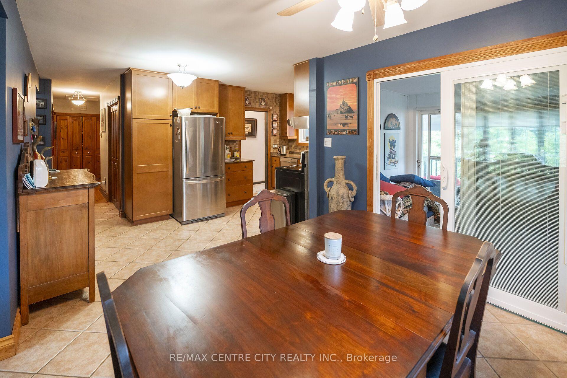 Photo 11 of 23891 Sutherland Road, Strathroy-Caradoc, Rural Strathroy-Caradoc — HOMEH