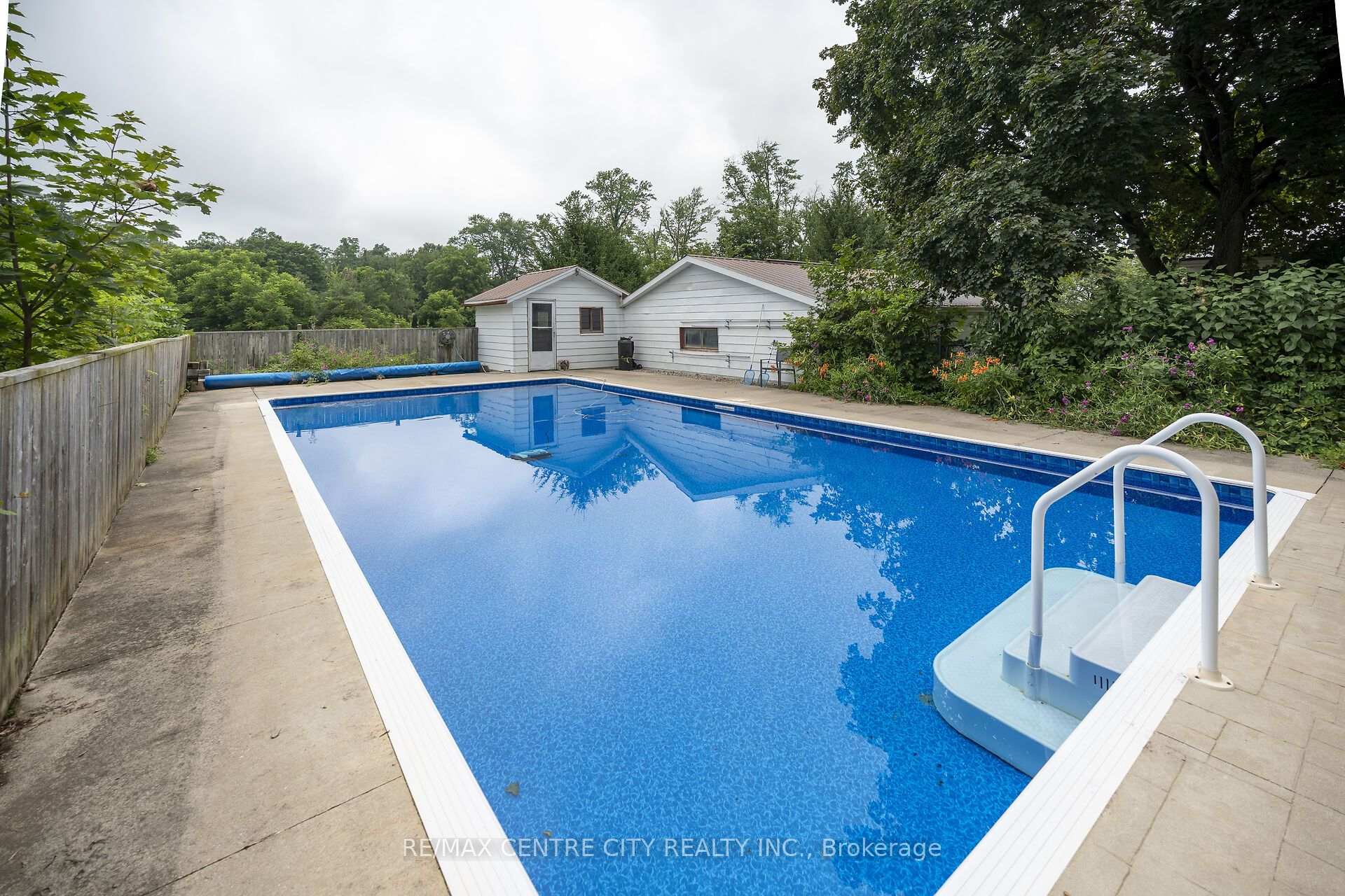Photo 24 of 23891 Sutherland Road, Strathroy-Caradoc, Rural Strathroy-Caradoc — HOMEH