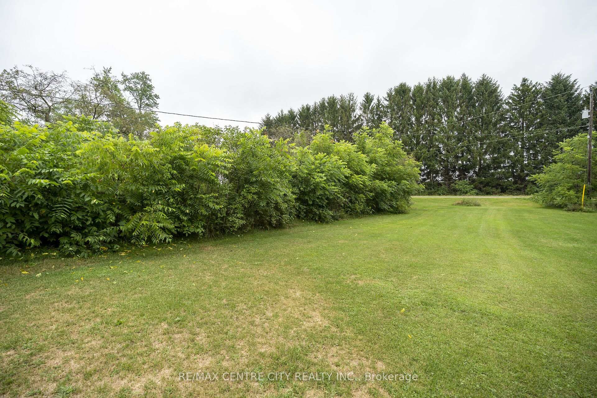 Photo 28 of 23891 Sutherland Road, Strathroy-Caradoc, Rural Strathroy-Caradoc — HOMEH