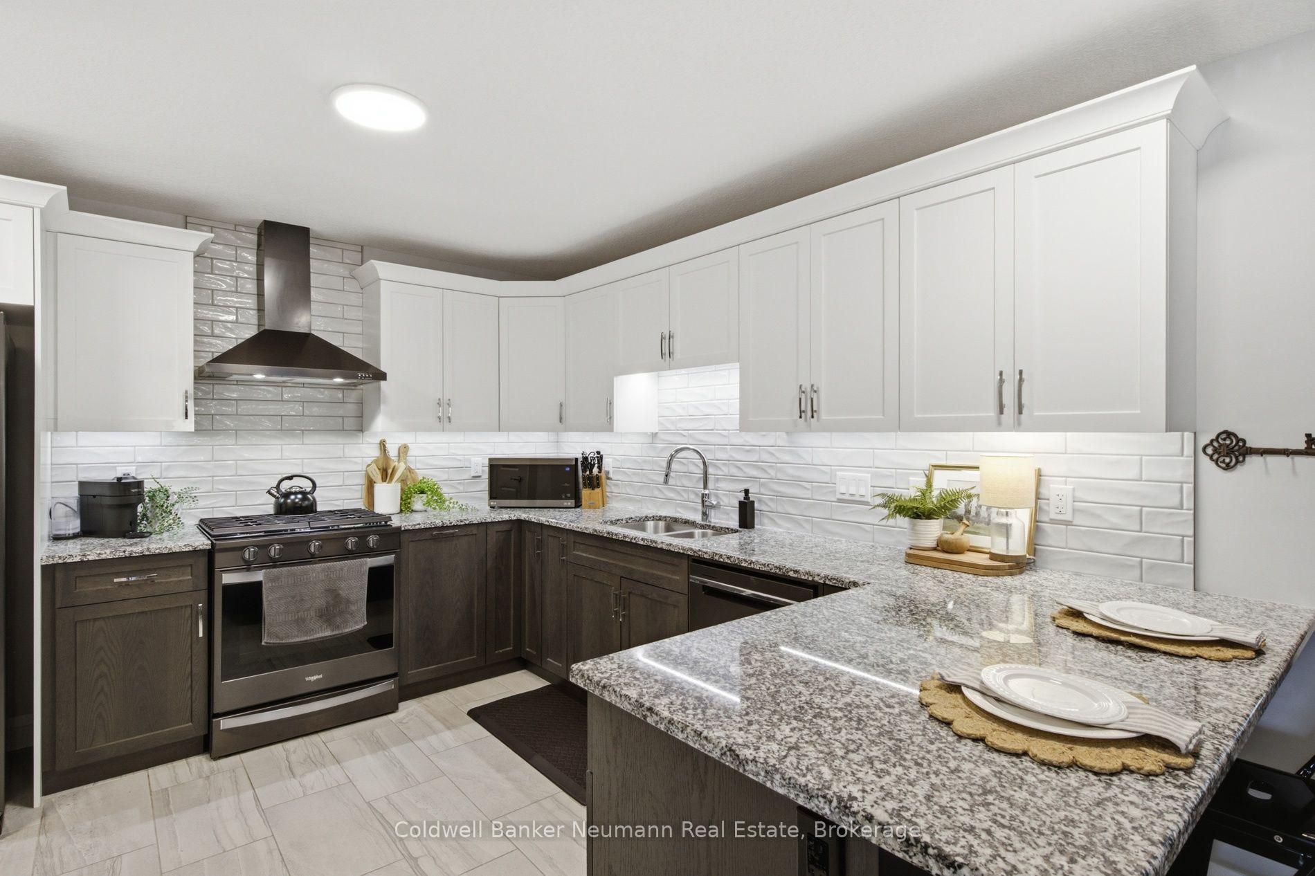 Photo 9 of 72 Halls Drive, Centre Wellington, Elora/Salem — HOMEH