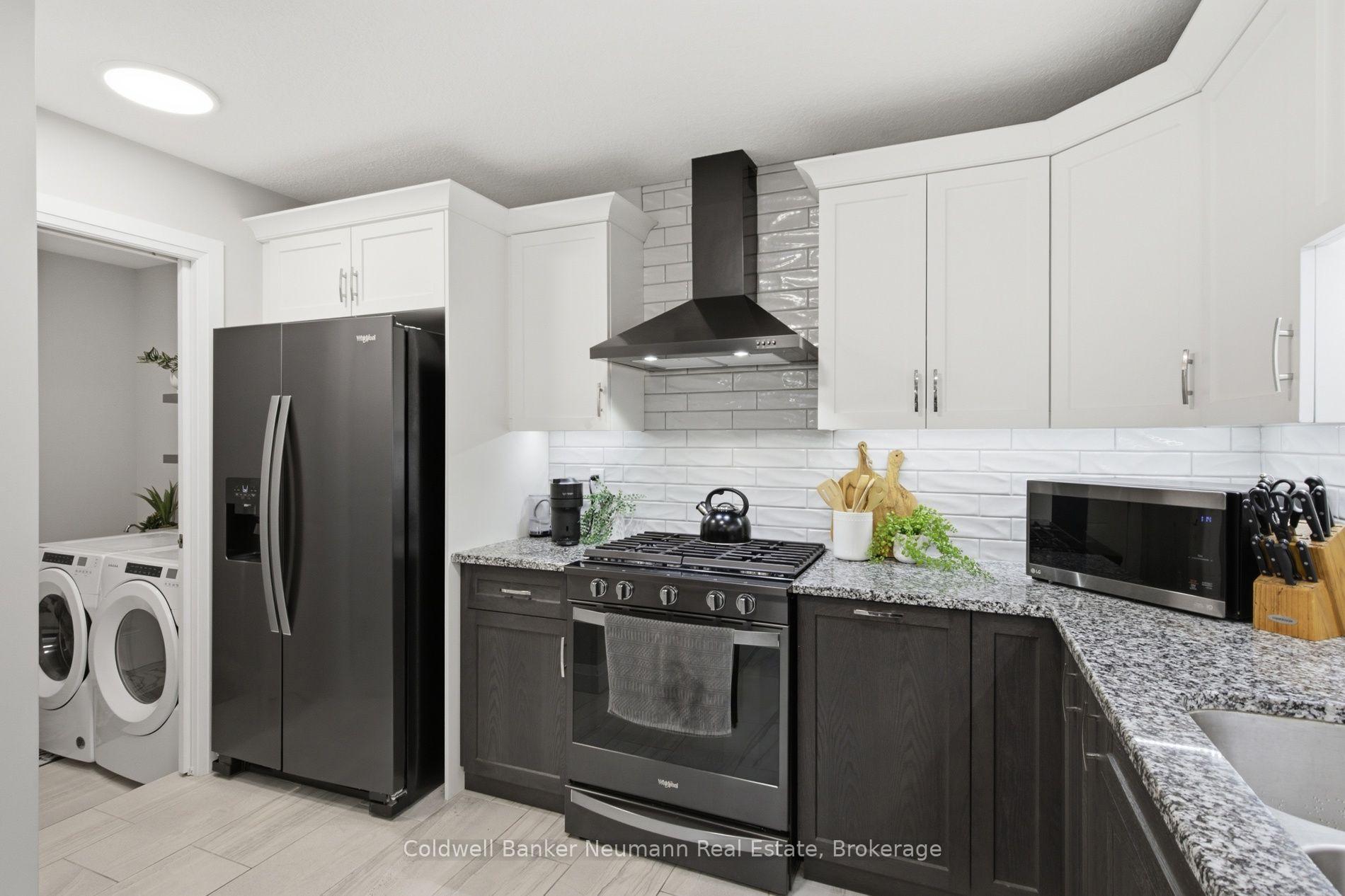 Photo 20 of 72 Halls Drive, Centre Wellington, Elora/Salem — HOMEH