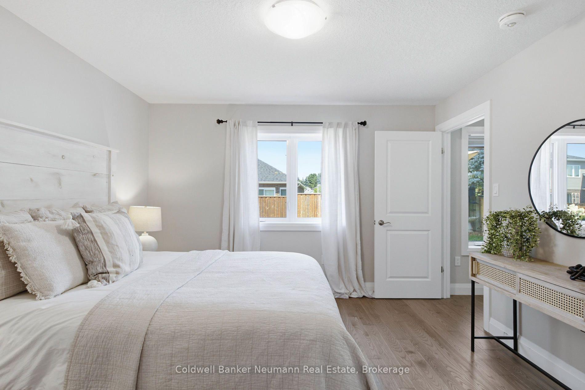 Photo 25 of 72 Halls Drive, Centre Wellington, Elora/Salem — HOMEH