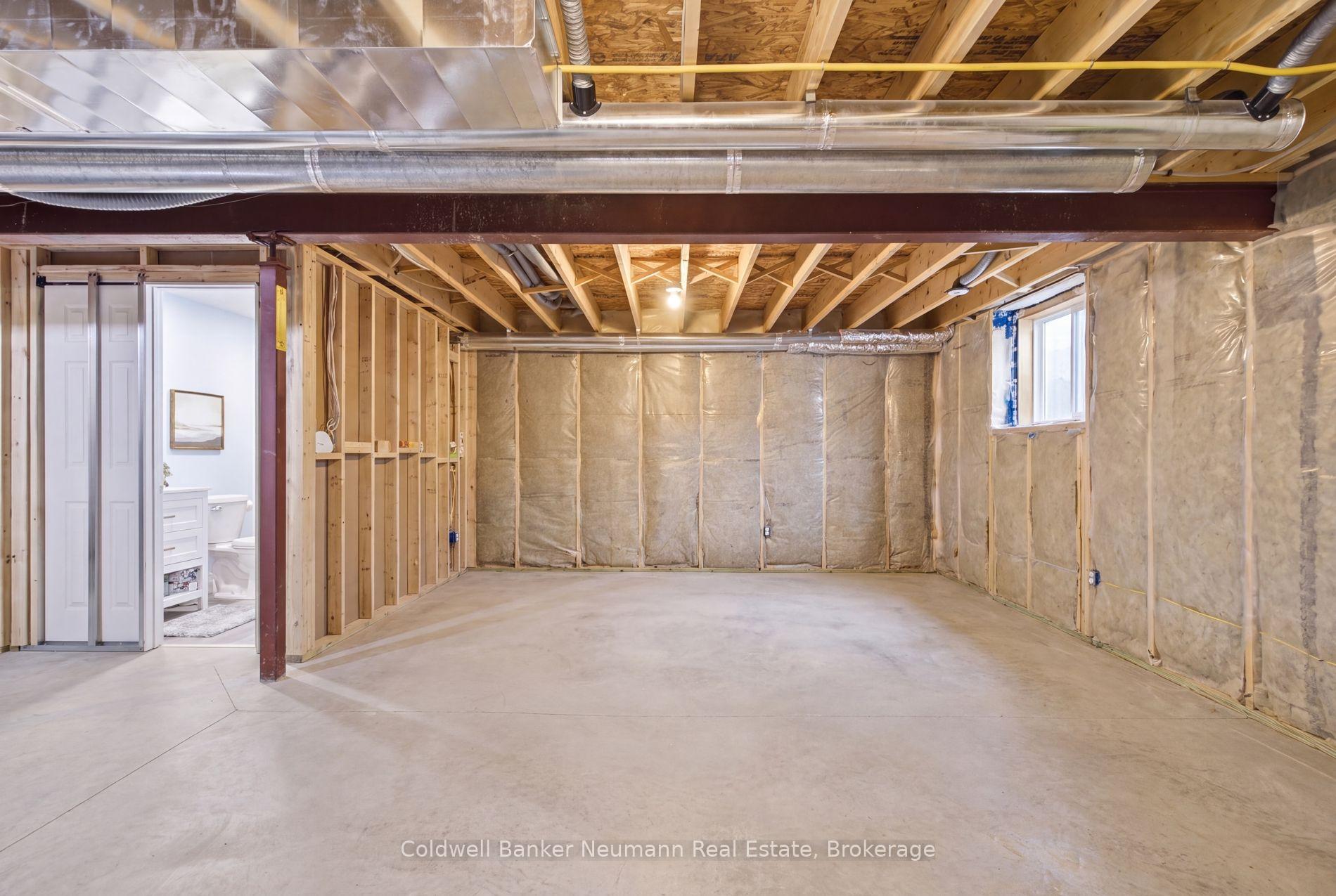 Photo 33 of 72 Halls Drive, Centre Wellington, Elora/Salem — HOMEH