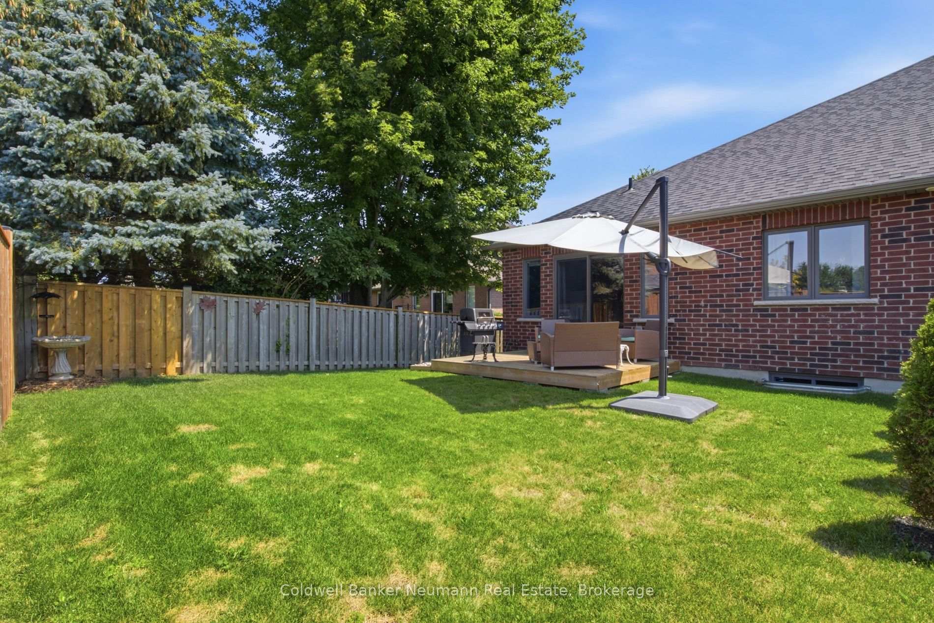 Photo 38 of 72 Halls Drive, Centre Wellington, Elora/Salem — HOMEH