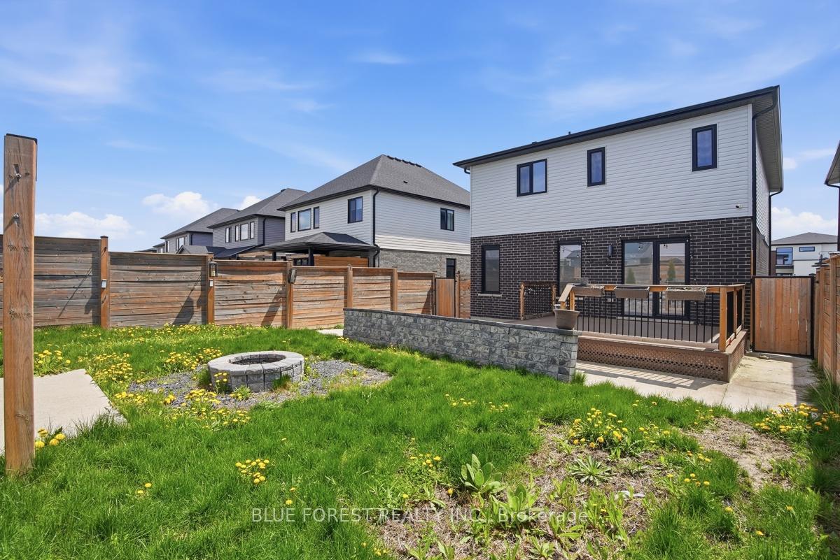 Photo 40 of 40 Locky Lane, Middlesex Centre, Kilworth — HOMEH