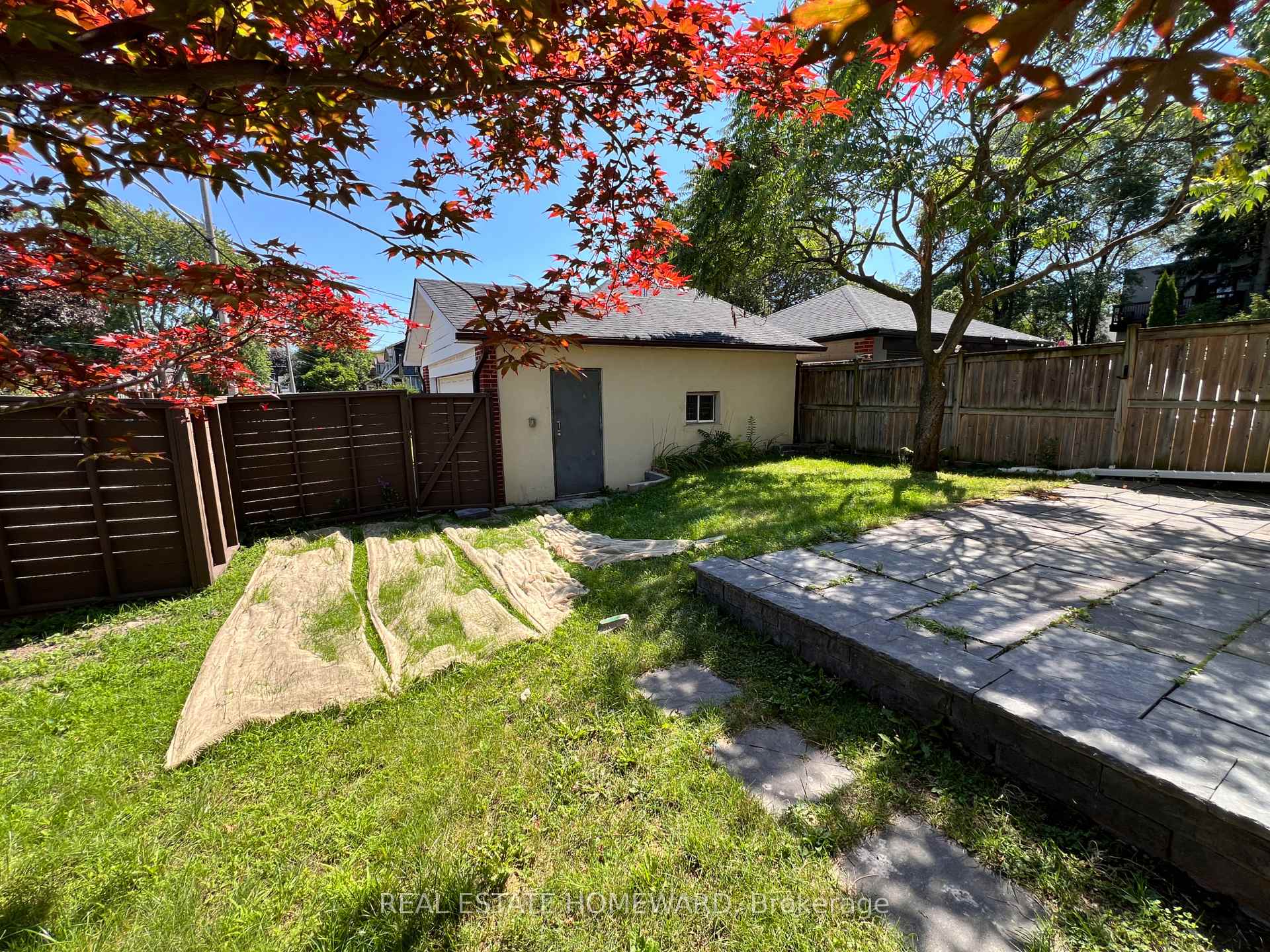 Photo 9 of 171 Westlake Avenue, Toronto, Woodbine-Lumsden — HOMEH