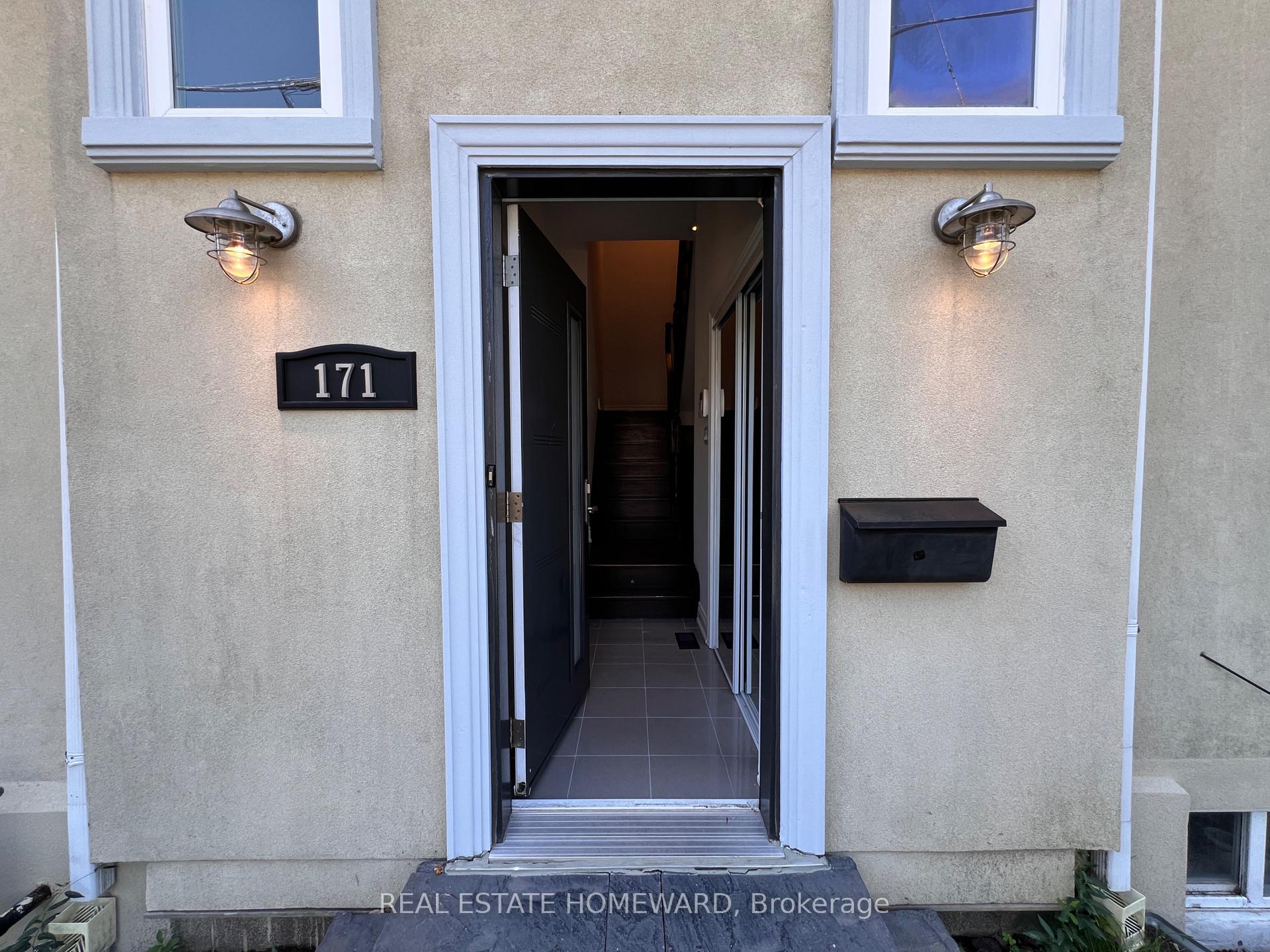 Photo 10 of 171 Westlake Avenue, Toronto, Woodbine-Lumsden — HOMEH
