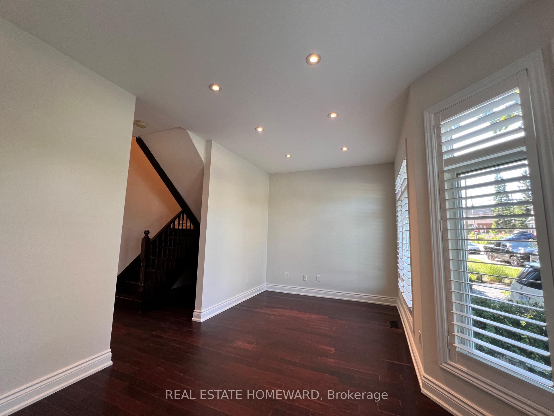 Photo 19 of 171 Westlake Avenue, Toronto, Woodbine-Lumsden — HOMEH