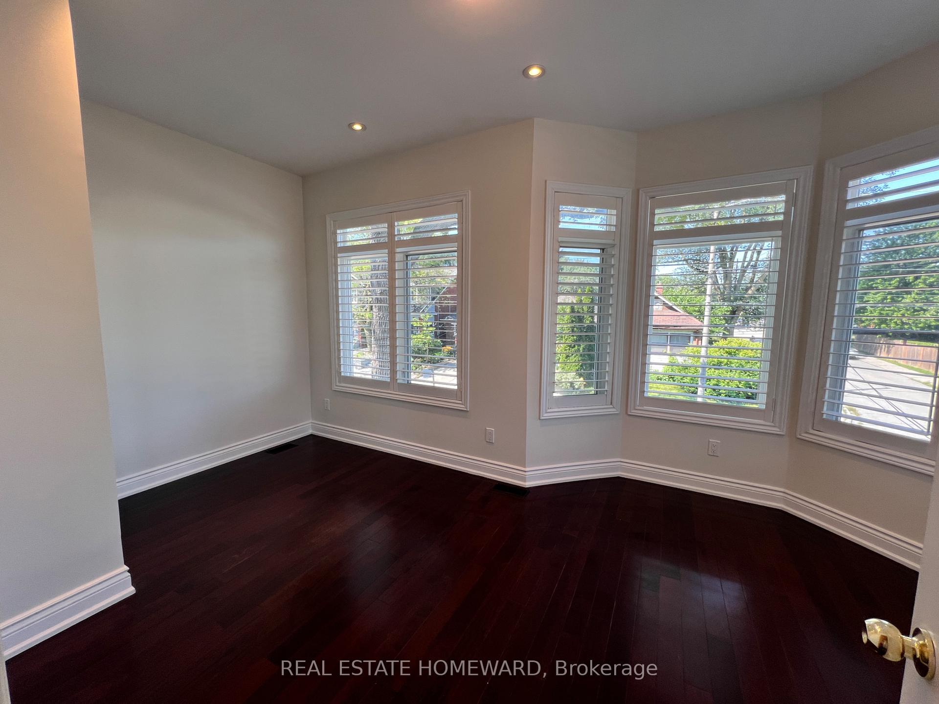 Photo 21 of 171 Westlake Avenue, Toronto, Woodbine-Lumsden — HOMEH