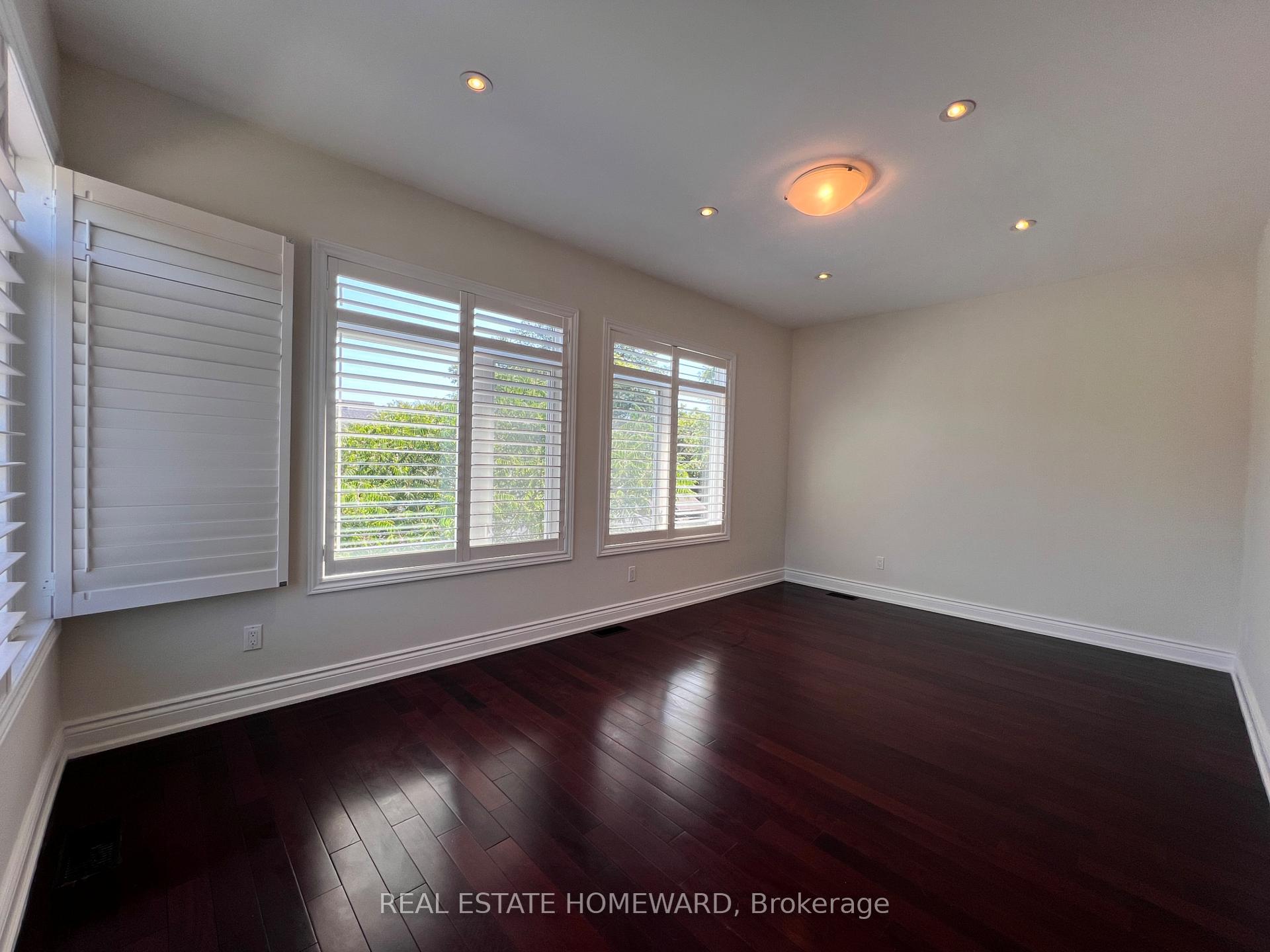 Photo 32 of 171 Westlake Avenue, Toronto, Woodbine-Lumsden — HOMEH
