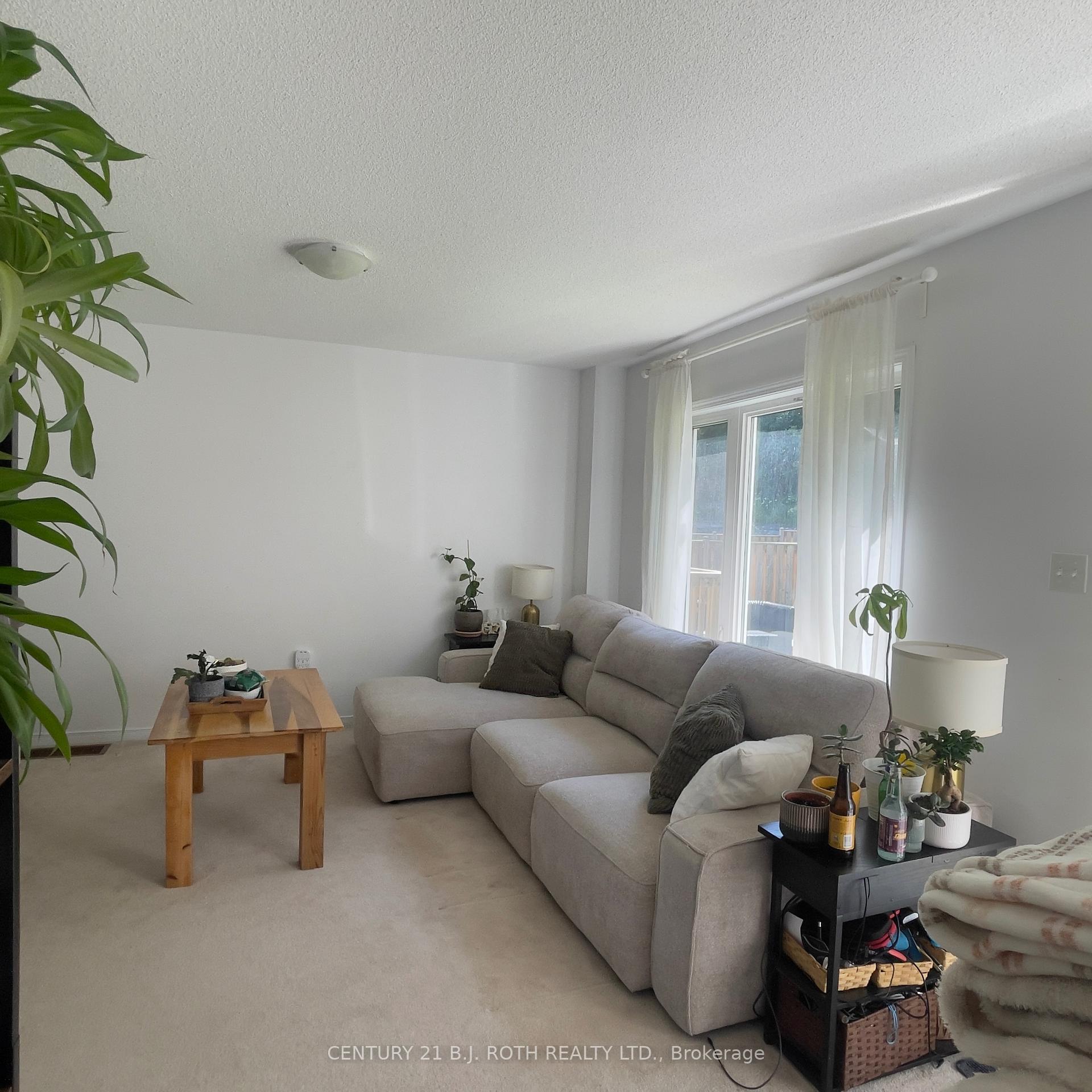 Photo 3 of 131 Franks Way, Barrie, Allandale — HOMEH
