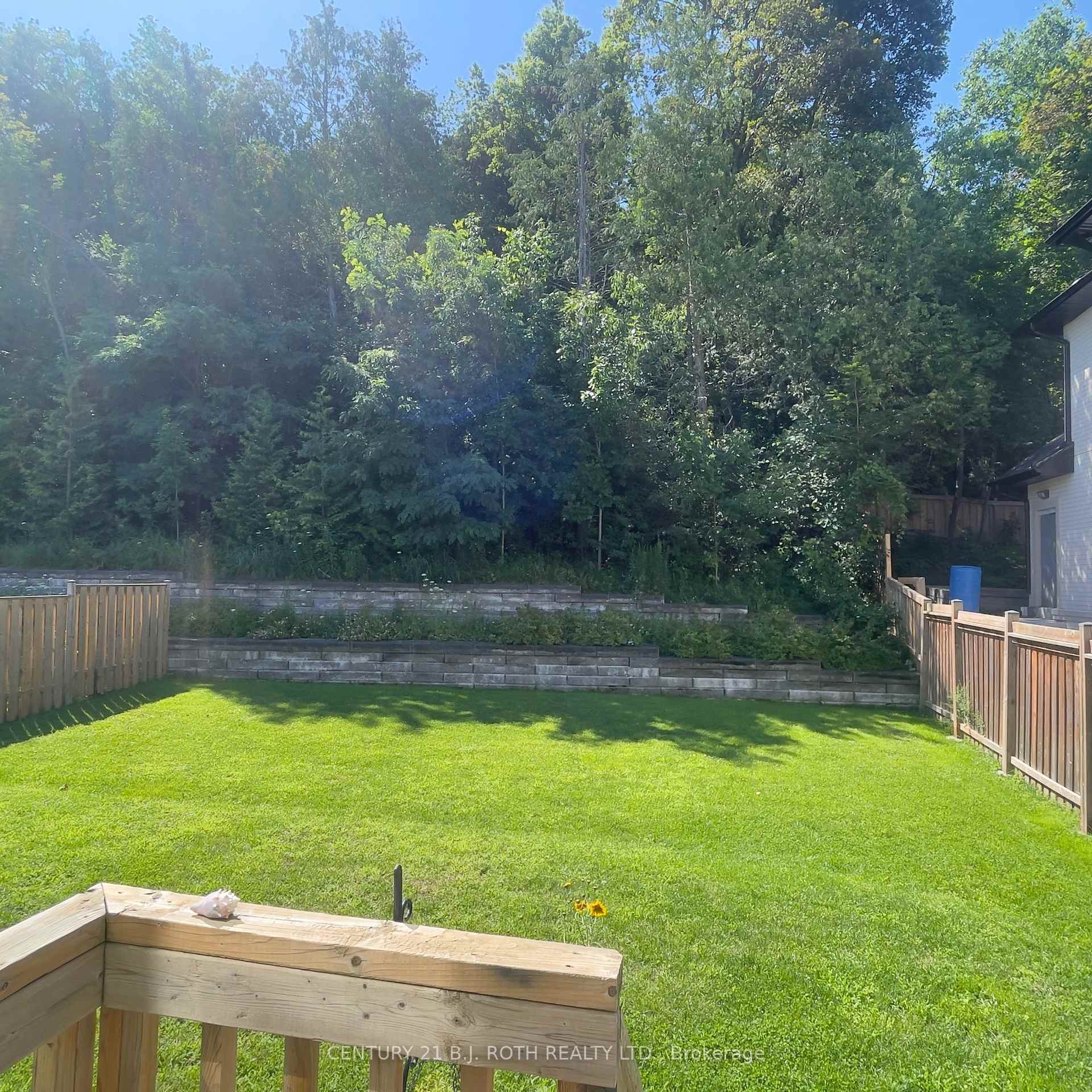 Photo 7 of 131 Franks Way, Barrie, Allandale — HOMEH