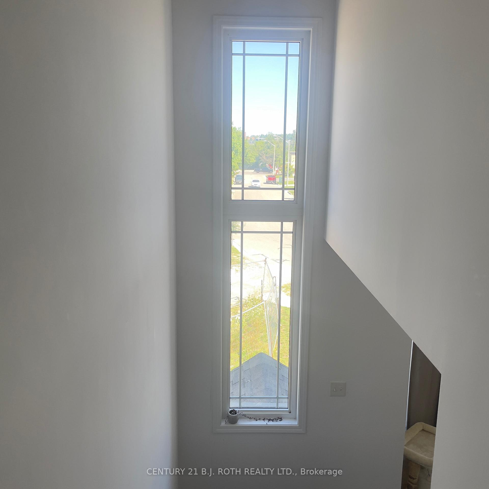 Photo 14 of 131 Franks Way, Barrie, Allandale — HOMEH