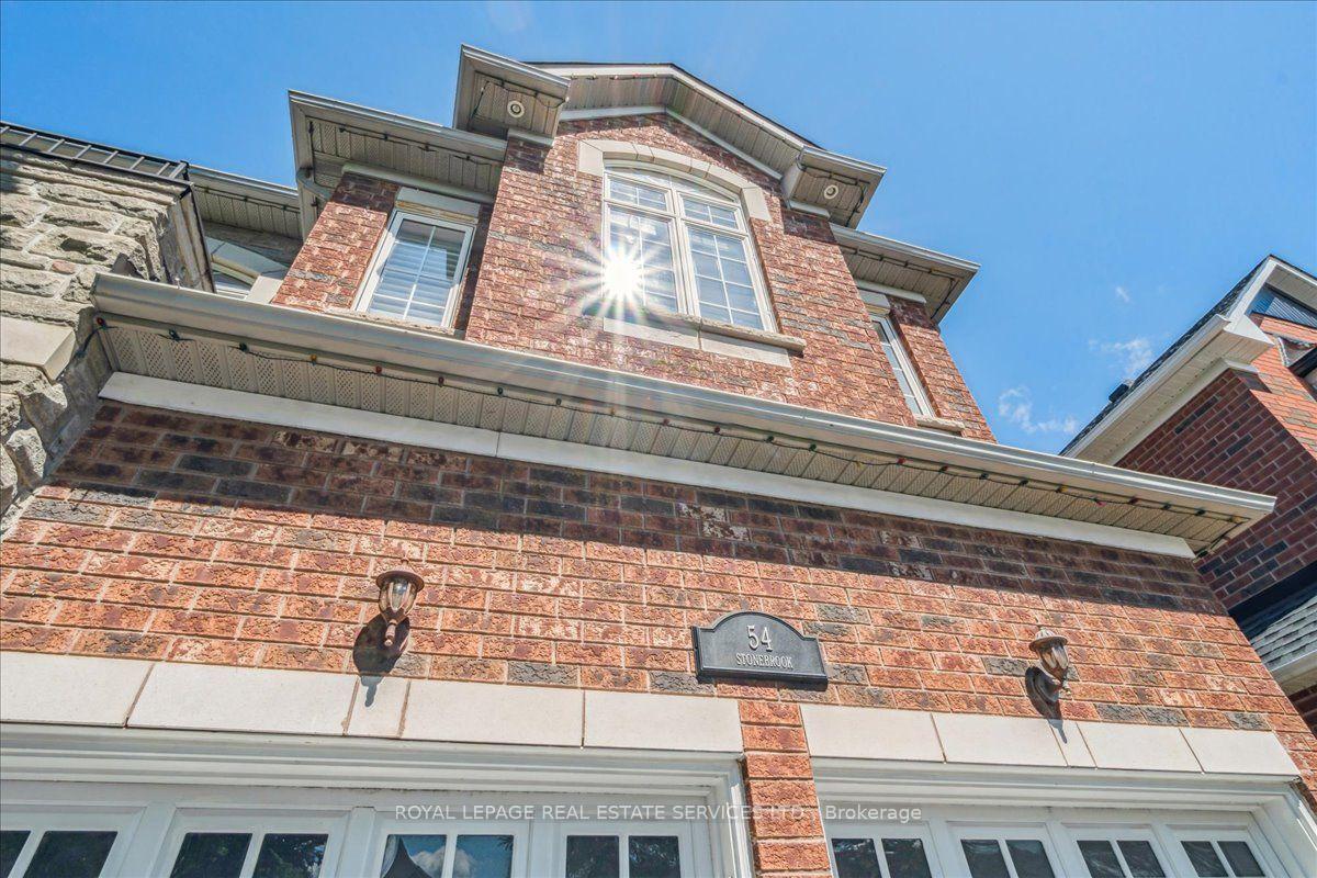 Photo 4 of 54 Stonebrook Crescent, Halton Hills, Georgetown — HOMEH