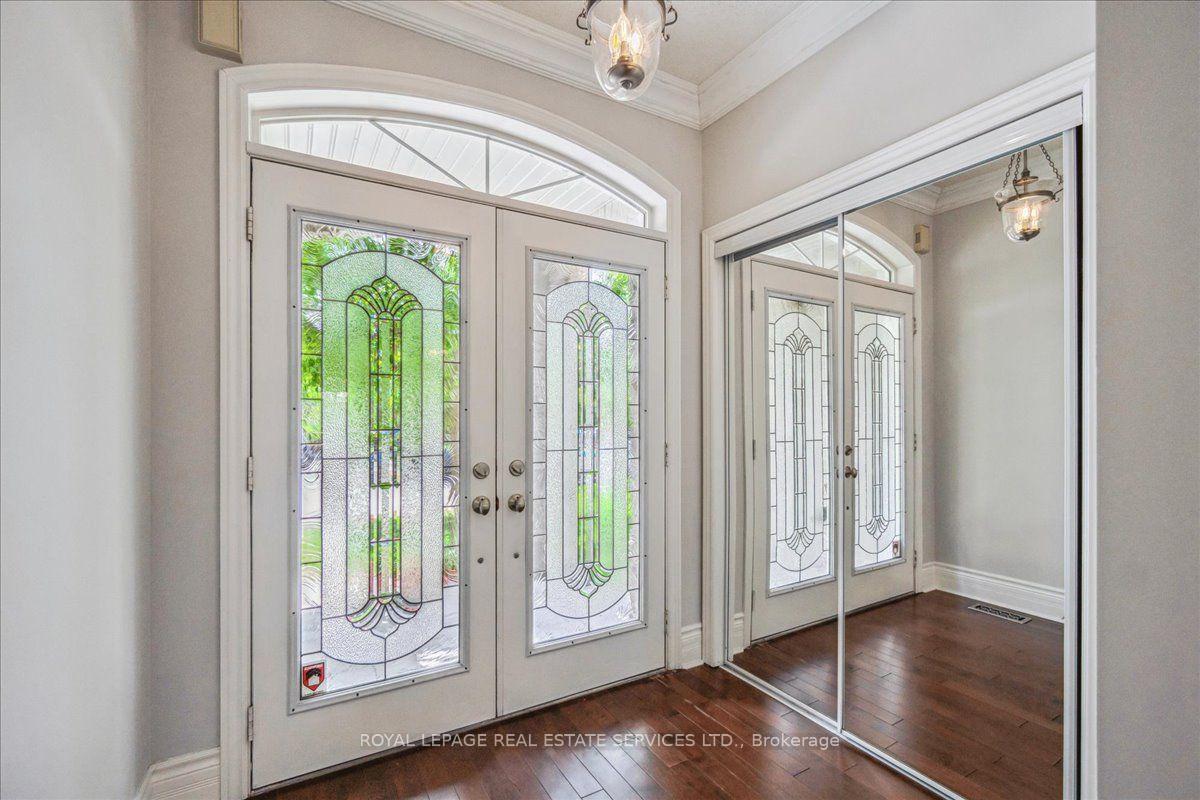 Photo 6 of 54 Stonebrook Crescent, Halton Hills, Georgetown — HOMEH