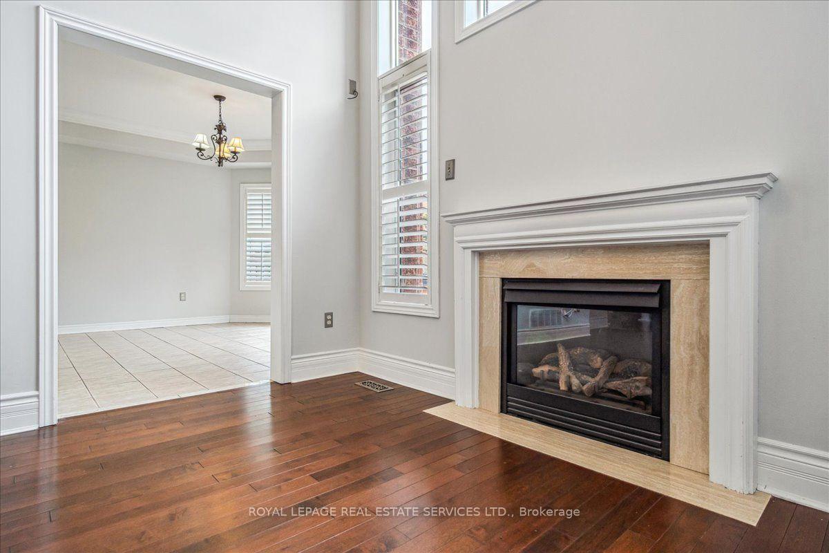 Photo 15 of 54 Stonebrook Crescent, Halton Hills, Georgetown — HOMEH