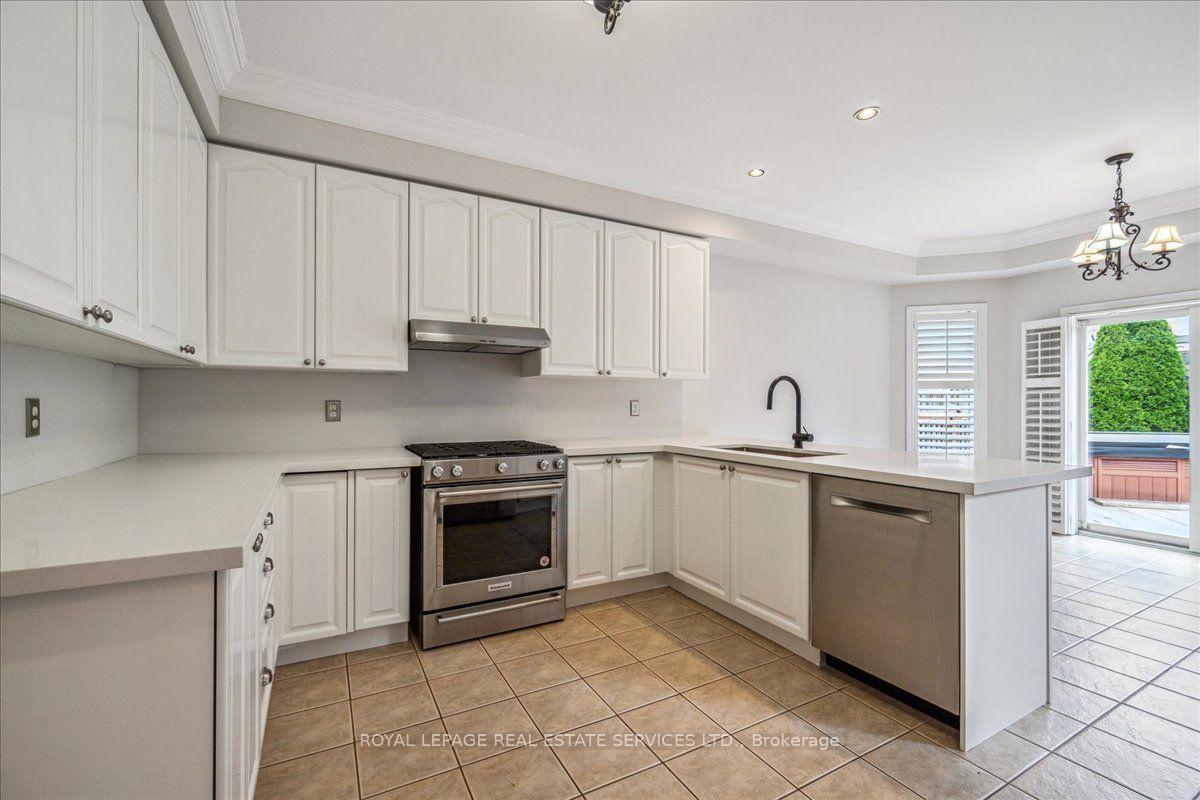 Photo 16 of 54 Stonebrook Crescent, Halton Hills, Georgetown — HOMEH