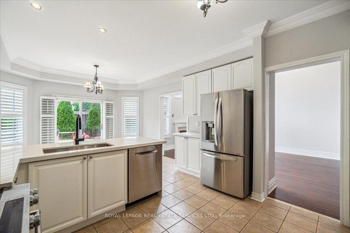 Photo 19 of 54 Stonebrook Crescent, Halton Hills, Georgetown — HOMEH