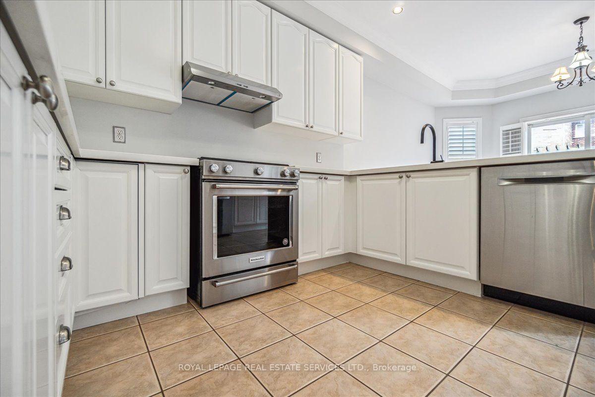 Photo 22 of 54 Stonebrook Crescent, Halton Hills, Georgetown — HOMEH